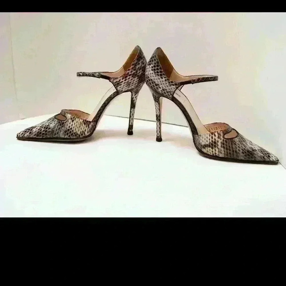 Giorgio Armani Snakeskin Pointed Toe heels size 37 Perfect for Jeans or 💃🏻 - Picture 15 of 16
